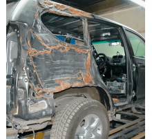 Замена сильно поврежденных кузовных элементов